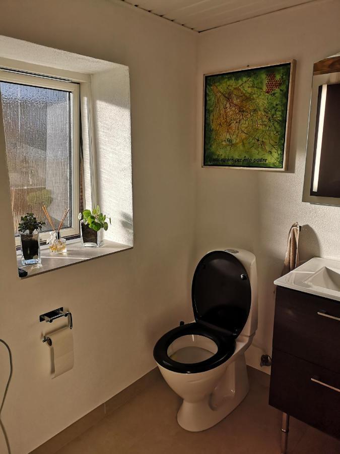 Commuter Room For One Or Two People Munkebo 외부 사진